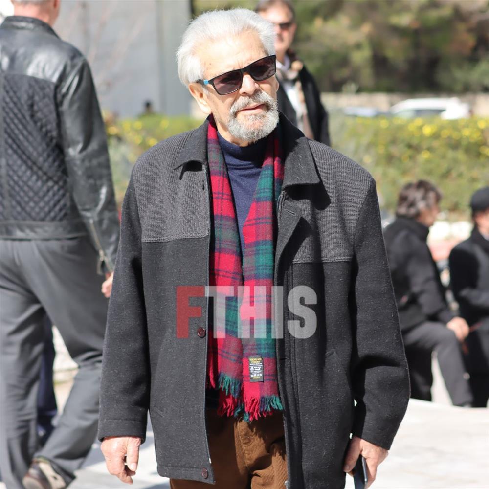 Γιάννης Μόρτζος Γιάννης Μόρτζος