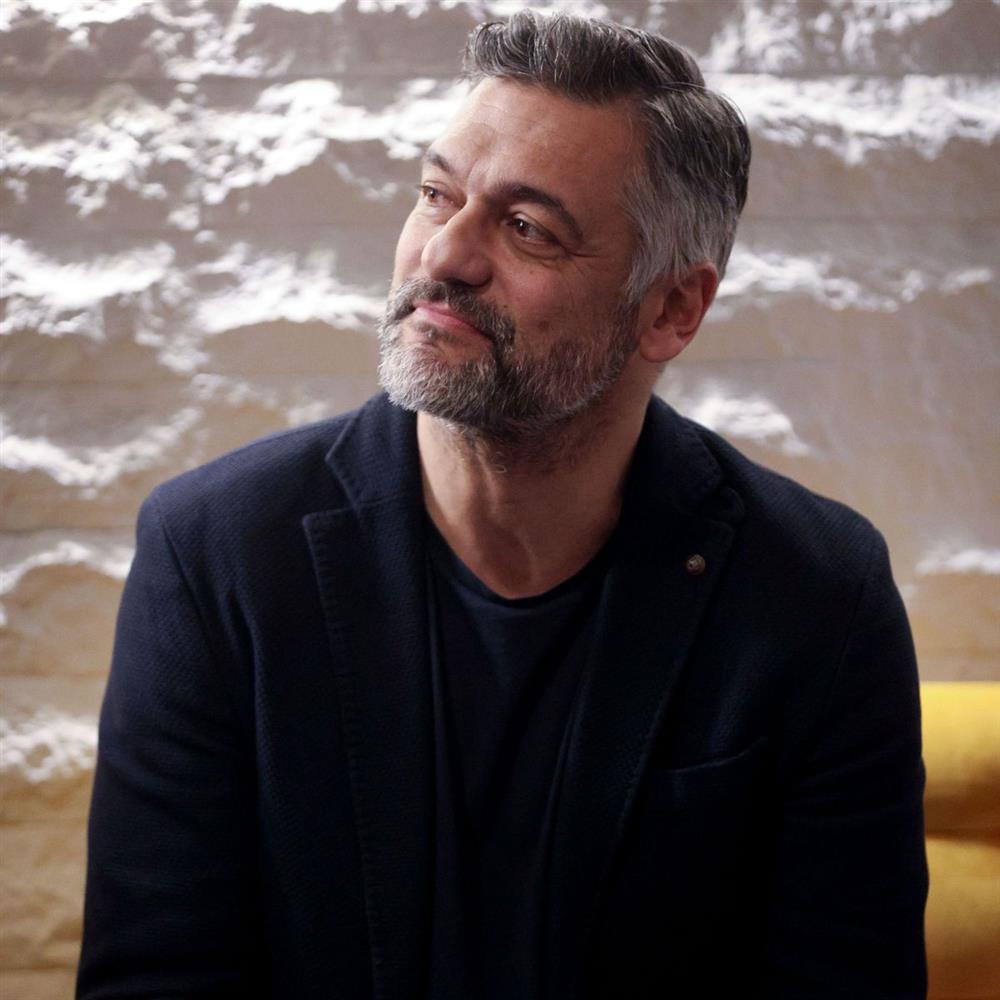 Στέλιος Κρητικός