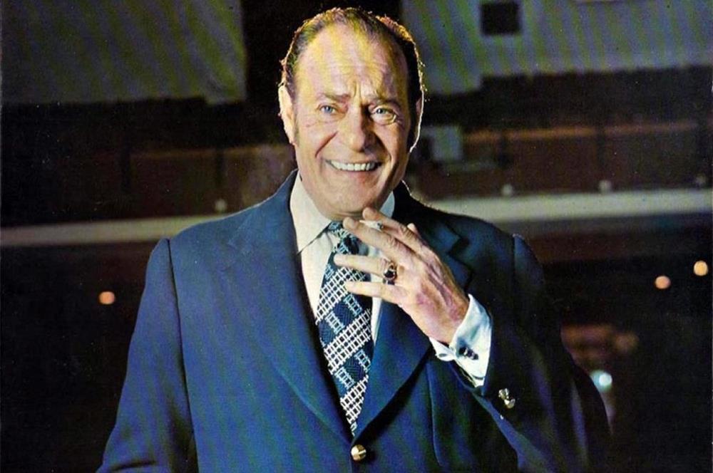 Λάμπρος Κωνσταντάρας