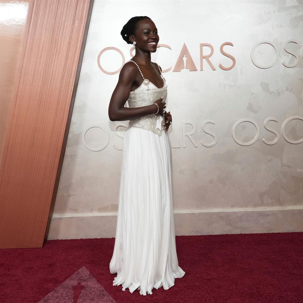 εμφανισεις lupita εμφανισεις lupita