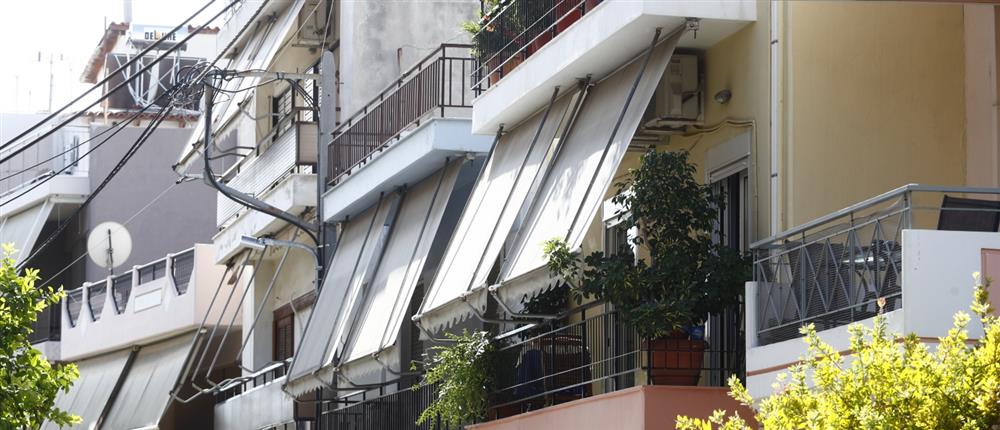 Περίστέρι - Μπογιατζής - ταμπουρώθηκε Περίστέρι - Μπογιατζής - ταμπουρώθηκε