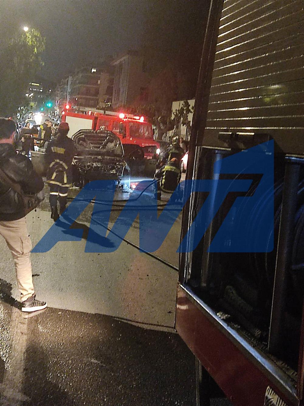 Παγκράτι - φωτιά - αυτοκίνητα Παγκράτι - φωτιά - αυτοκίνητα