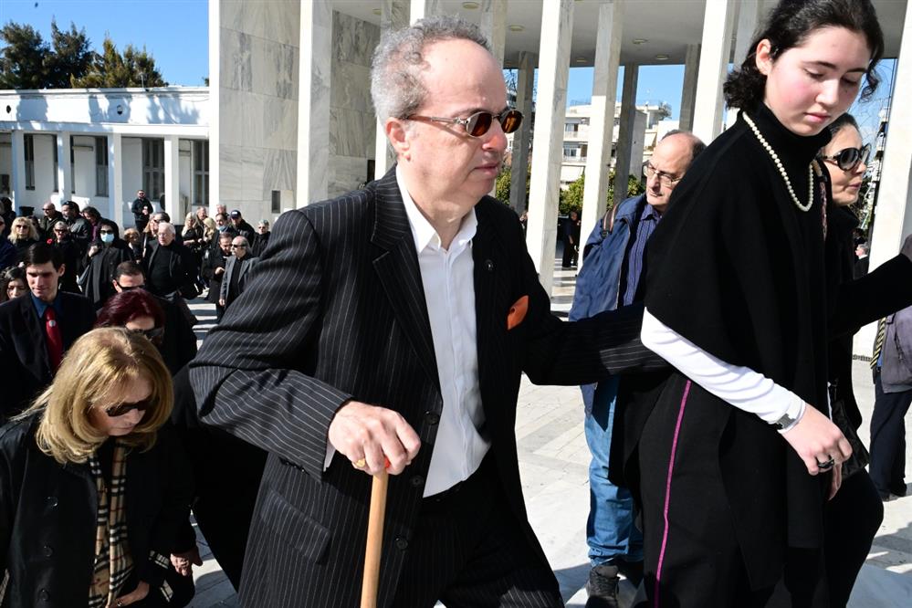 Δημήτρης Κολλάτος - κηδεία Δημήτρης Κολλάτος - κηδεία