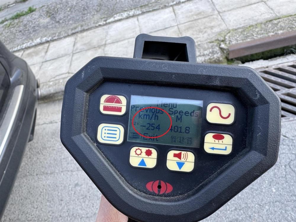 Αγώνας - Αυτοκινήτων - Μηχανή - Τροχαία Αγώνας - Αυτοκινήτων - Μηχανή - Τροχαία