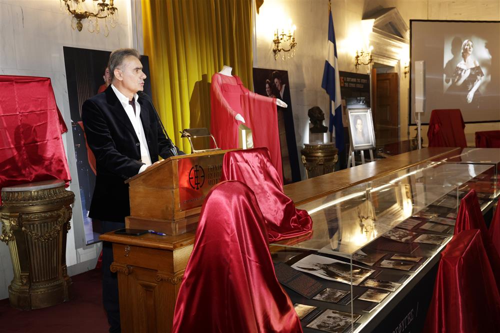 Νίκος Χαραλαμπόπουλος