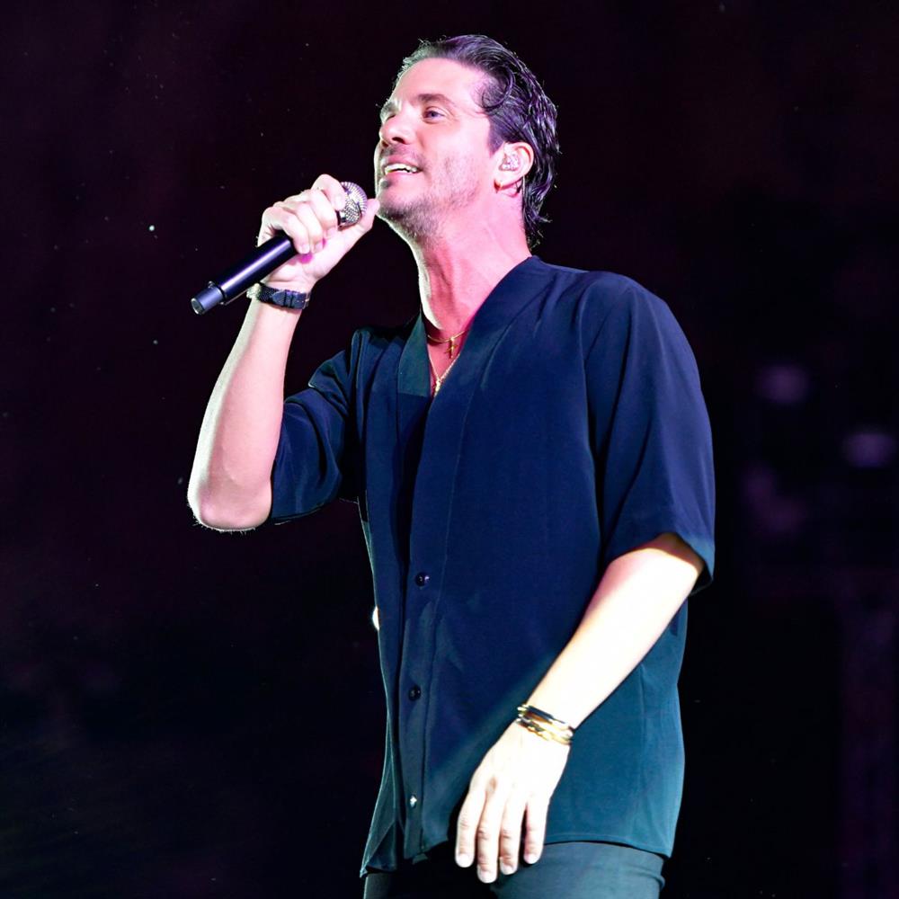 Νίκος Οικονομόπουλος: Πάνω από 20.000 κόσμος τον αποθέωσε στο Στάδιο Καλαμαριάς στην εκκίνηση της καλοκαιρινής του περιοδείας (Βίντεο FTHIS)