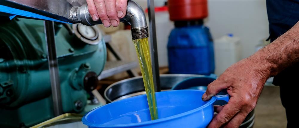 Λάδι - ελαιόλαδο Λάδι - ελαιόλαδο