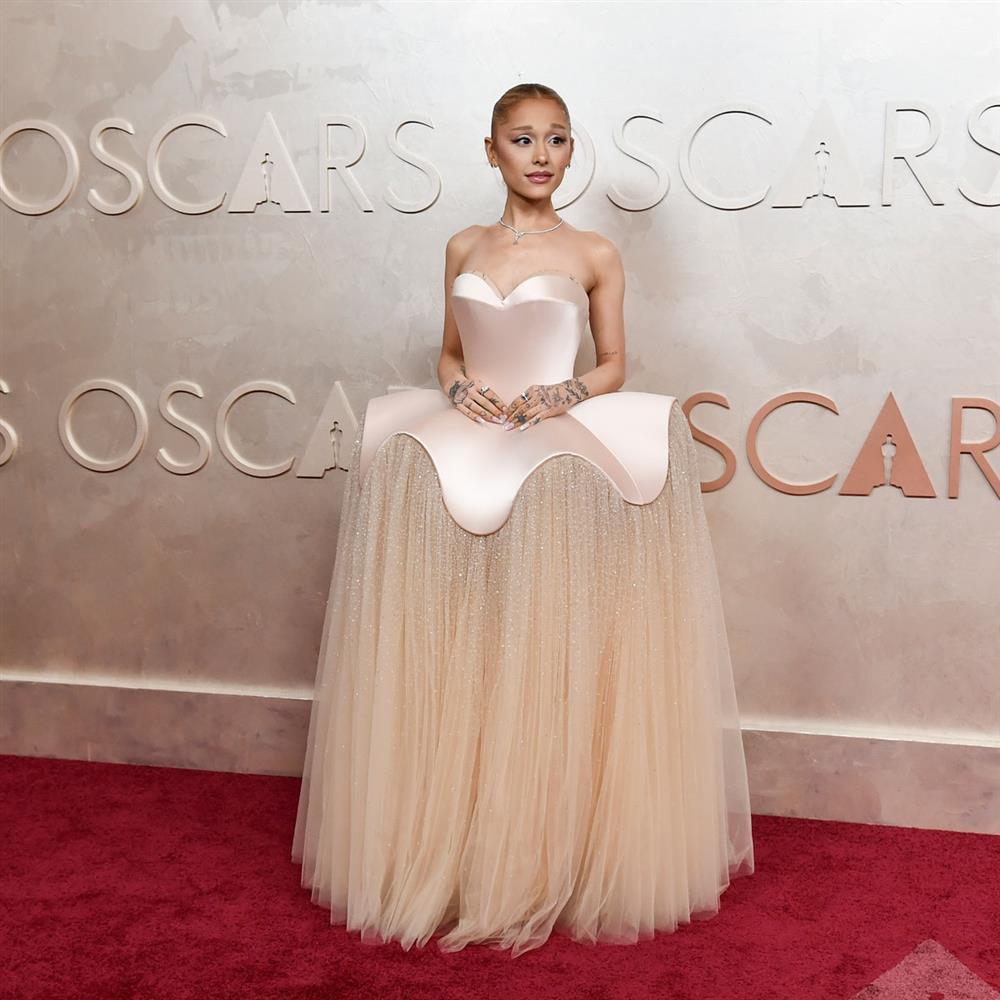 εμφανισεις ariana grande εμφανισεις ariana grande