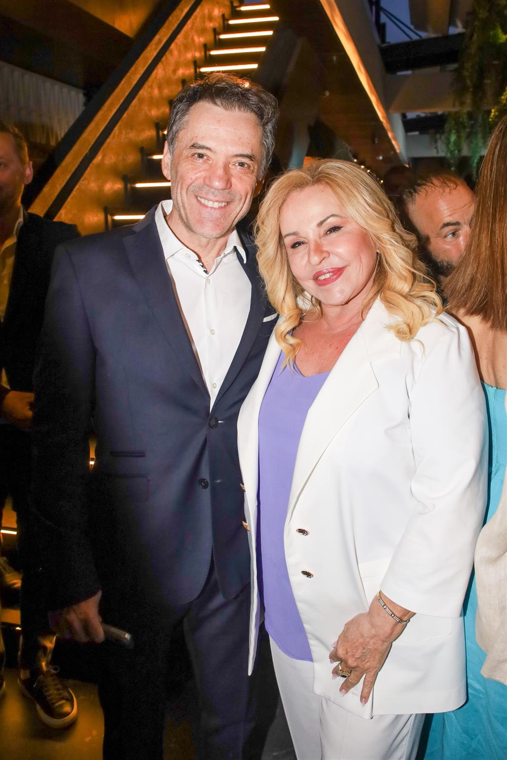 10 χρόνια Ζήνα 10 χρόνια Ζήνα