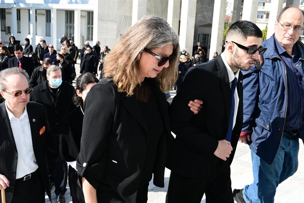 Δημήτρης Κολλάτος - κηδεία Δημήτρης Κολλάτος - κηδεία