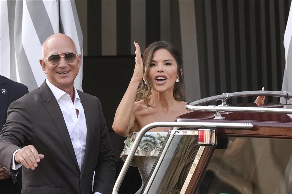 Τζεφ Μπέζος - Λόρεν Σάντσεζ γάμος Τζεφ Μπέζος - Λόρεν Σάντσεζ γάμος