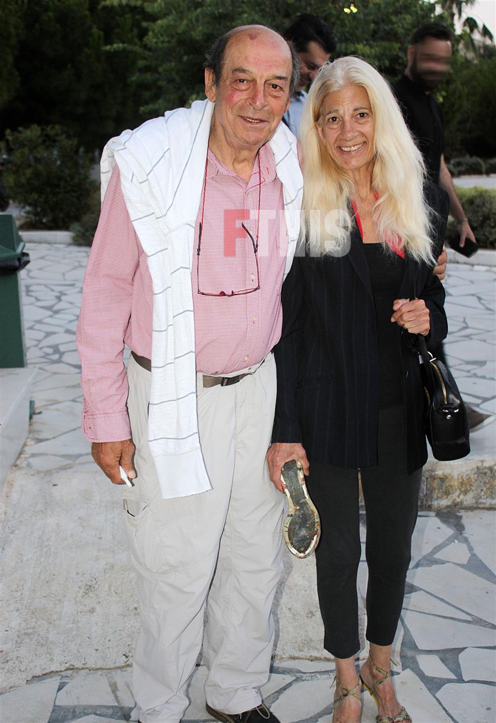 μανουσος μανουσος