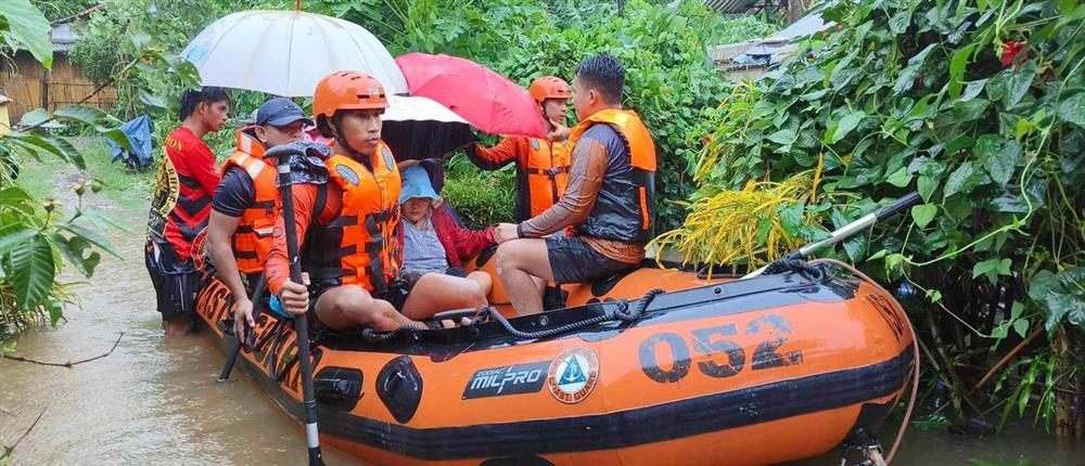 Φιλιππινες - τροπική καταιγίδα Φιλιππινες - τροπική καταιγίδα