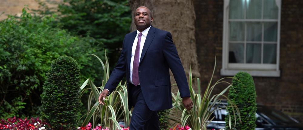 Κιρ Στάμερ - Ρέιτσελ Ριβς - Άντζελα Ρέινερ - Ντέιβιντ Λάμι Κιρ Στάμερ - Ρέιτσελ Ριβς - Άντζελα Ρέινερ - Ντέιβιντ Λάμι