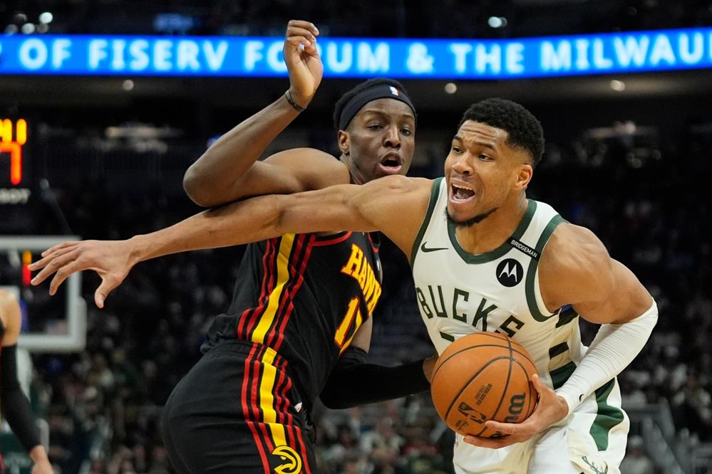 Μπακς - Χοκς - Αντετοκούνμπο Μπακς - Χοκς - Αντετοκούνμπο