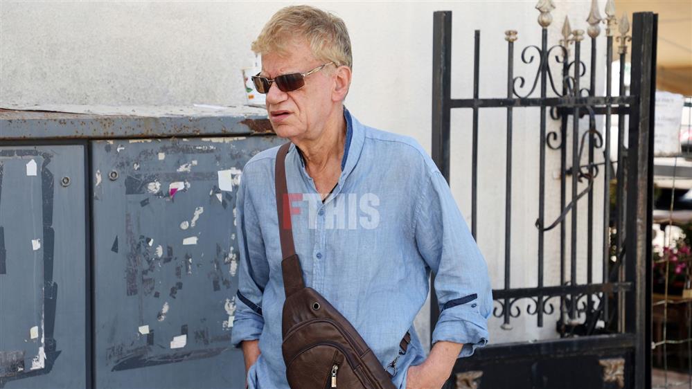 Κηδεία Ντίνου Καρύδη Κηδεία Ντίνου Καρύδη