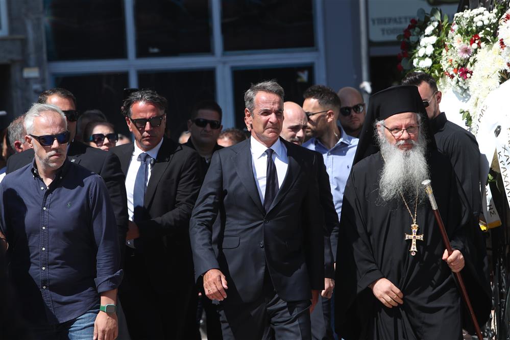 Κηδεία Απόστολου Βεσυρόπουλου Κηδεία Απόστολου Βεσυρόπουλου