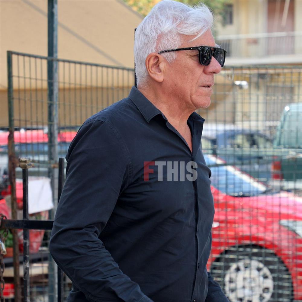 Κηδεία Ντίνου Καρύδη Κηδεία Ντίνου Καρύδη