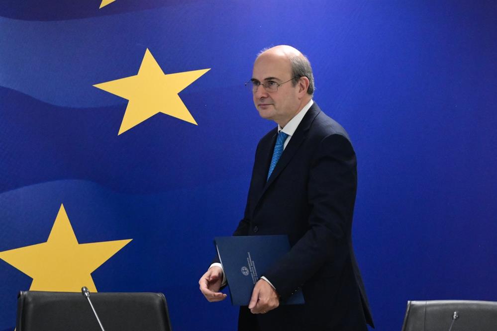 Υπουργείο Οικονομικών - Συνέντευξη - Κωστής Χατζηδάκης Υπουργείο Οικονομικών - Συνέντευξη - Κωστής Χατζηδάκης