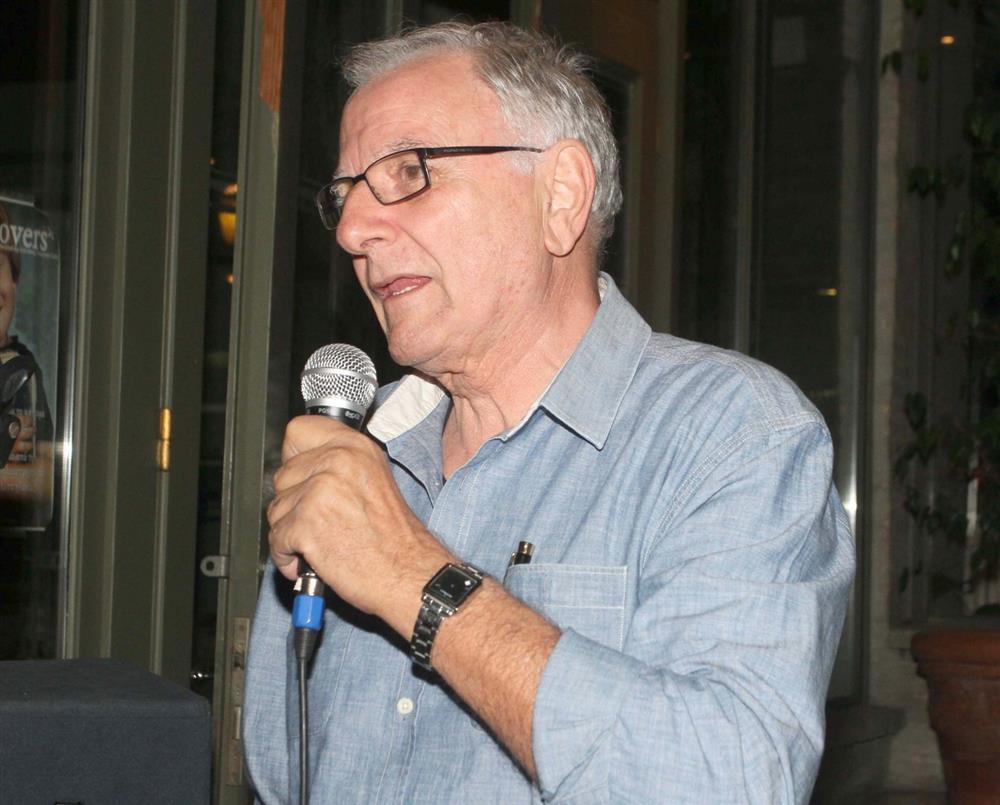 Κώστας Χαρδαβέλλας Κώστας Χαρδαβέλλας