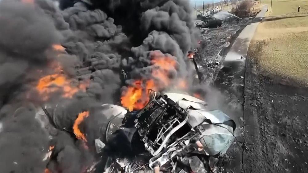 Τσεχία - φωτιά - τρένο - βενζόλιο Τσεχία - φωτιά - τρένο - βενζόλιο