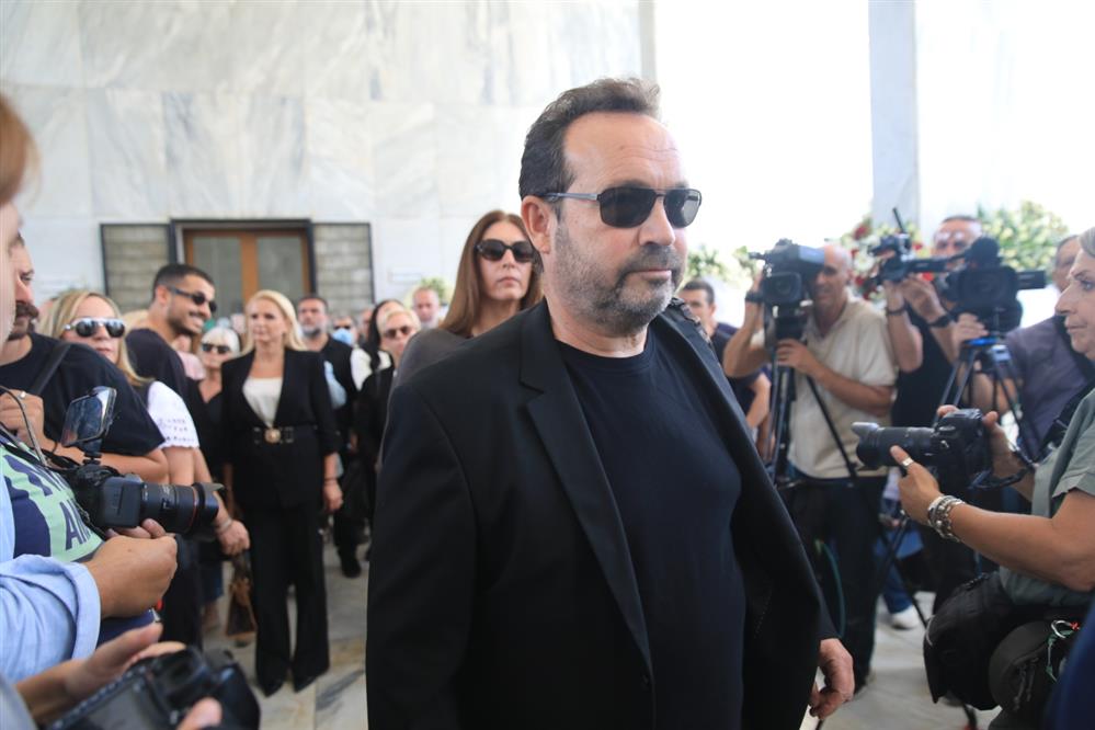 Μίμης Πλέσσας - κηδεία Μίμης Πλέσσας - κηδεία