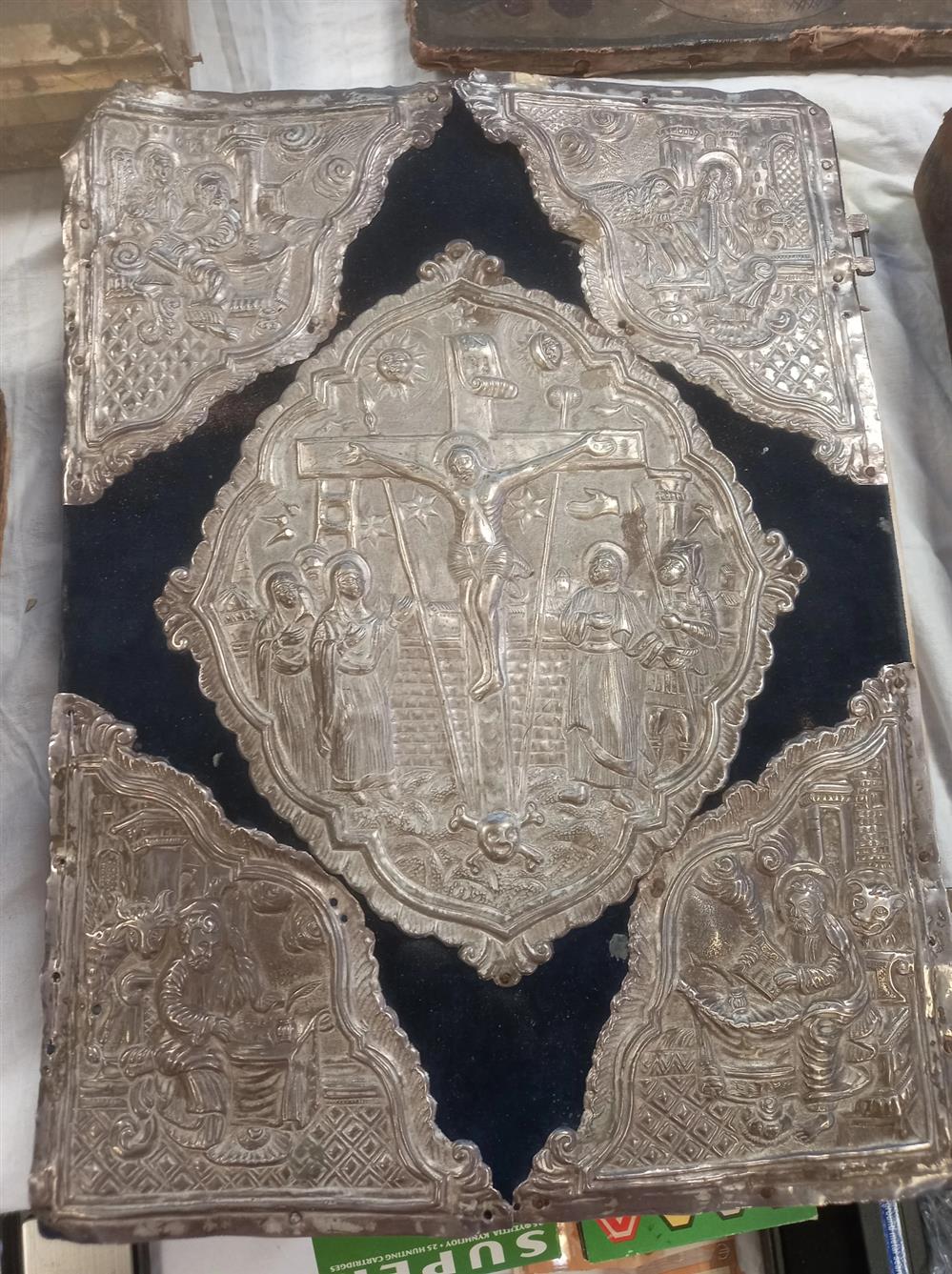 αρχαιοκαπηλια - ηγουμενος