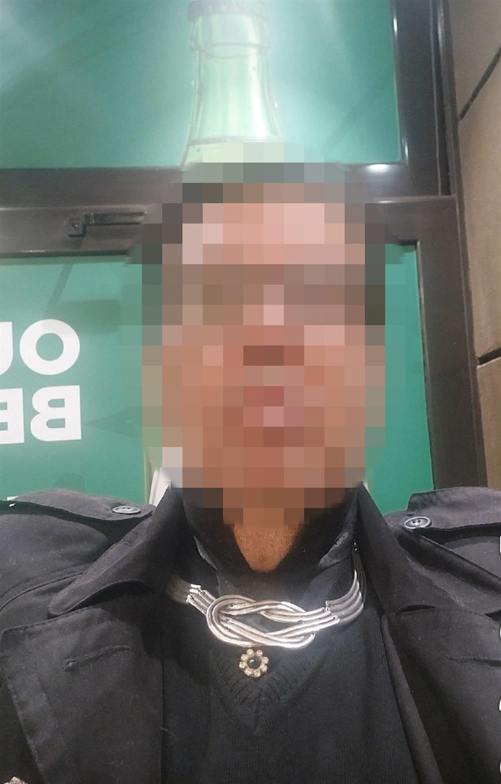 Γλυκά Νερά - Ανήλικοι ξυλοκόπησαν άγρια άνδρα και τον έστειλαν στη ΜΕΘ Γλυκά Νερά - Ανήλικοι ξυλοκόπησαν άγρια άνδρα και τον έστειλαν στη ΜΕΘ