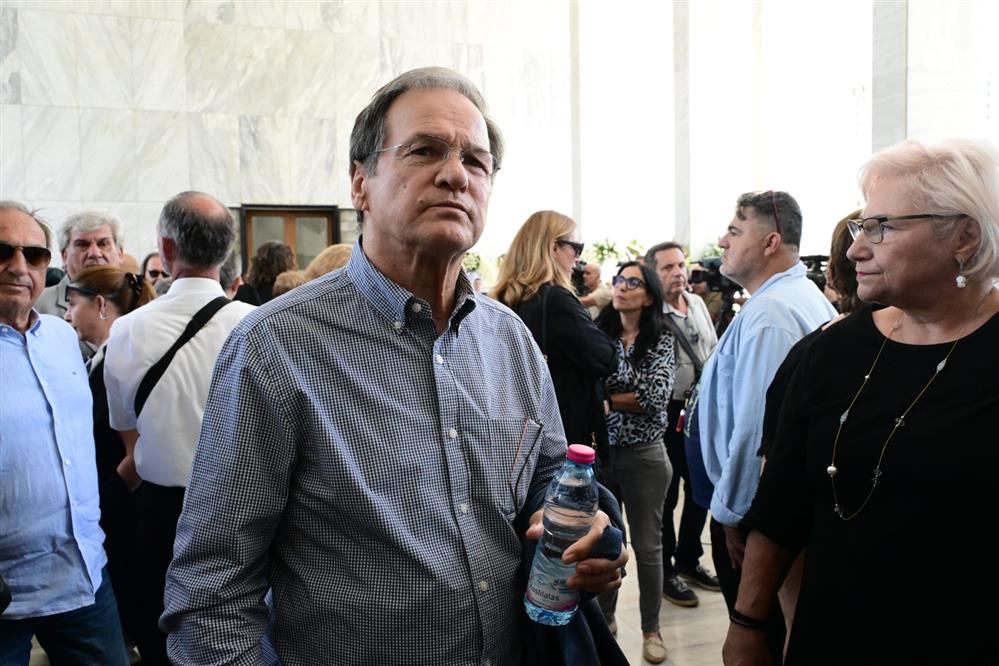 Μίμης Πλέσσας - κηδεία Μίμης Πλέσσας - κηδεία