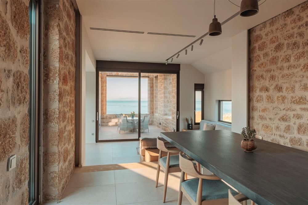 THEA MARRE ΜΑΝΗ THEA MARRE ΜΑΝΗ