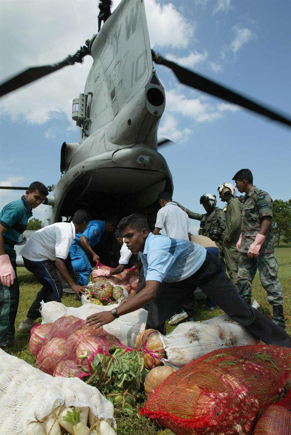 Ασία - Τσουνάμι 2004 Ασία - Τσουνάμι 2004