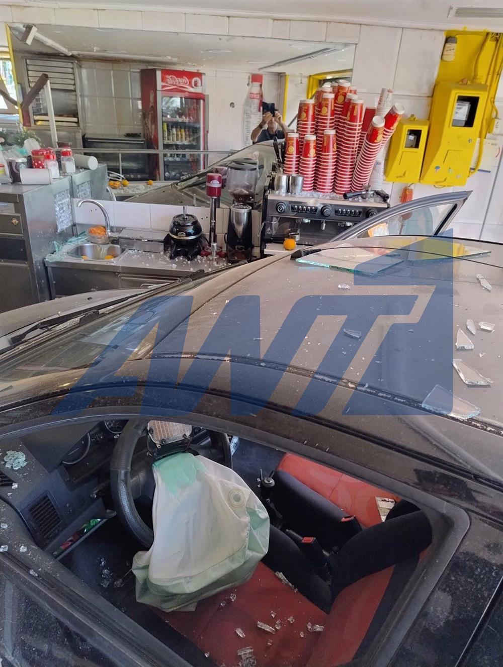 Περιστέρι - αυτοκίνητο - κατάστημα Περιστέρι - αυτοκίνητο - κατάστημα