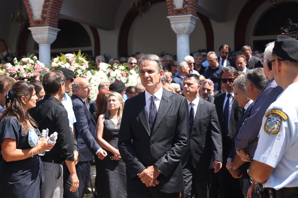 Κηδεία Απόστολου Βεσυρόπουλου Κηδεία Απόστολου Βεσυρόπουλου