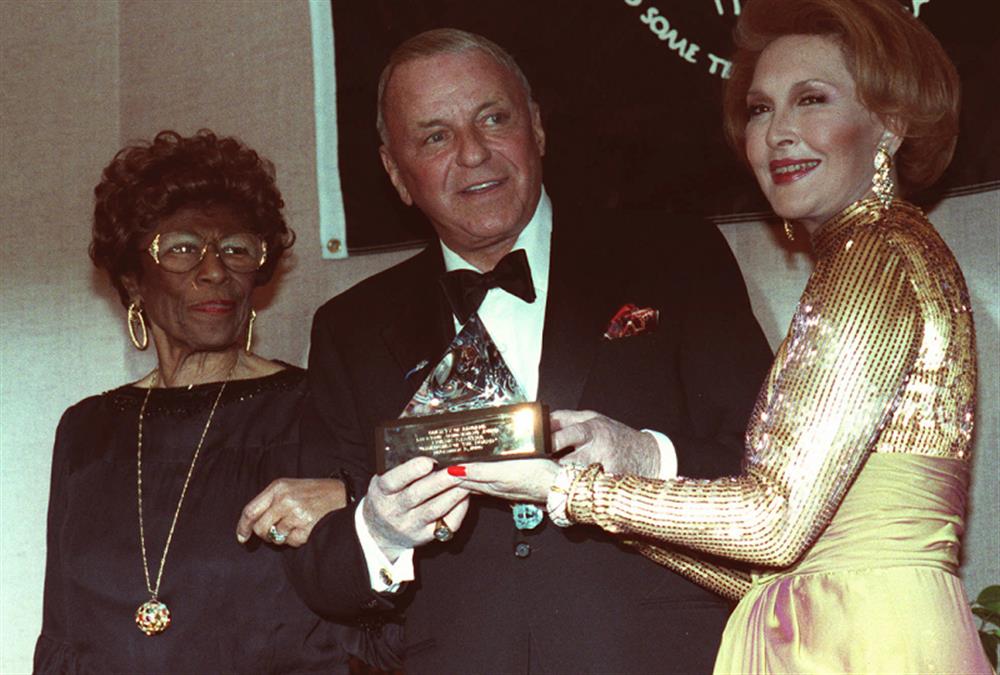 Φρανκ Σινάτρα Φρανκ Σινάτρα