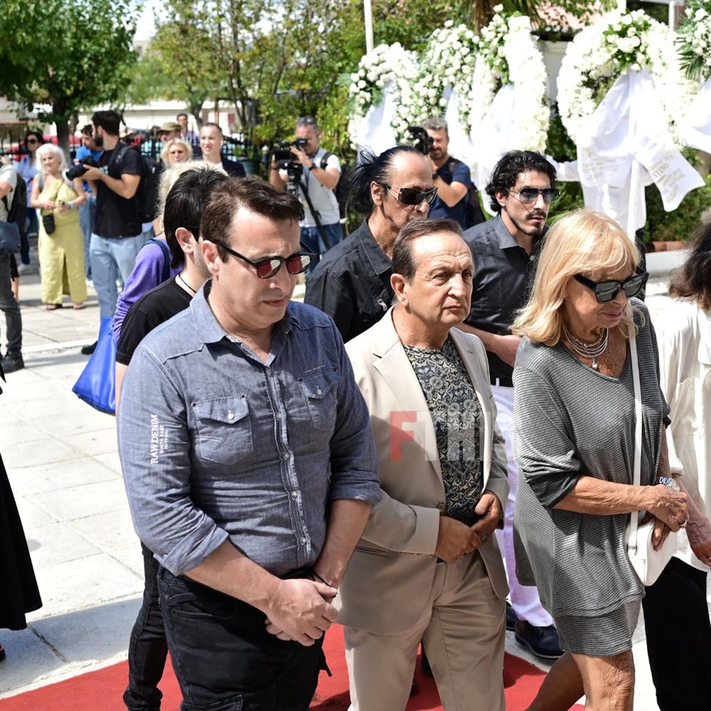 Κηδεία Καρύδη Κηδεία Καρύδη