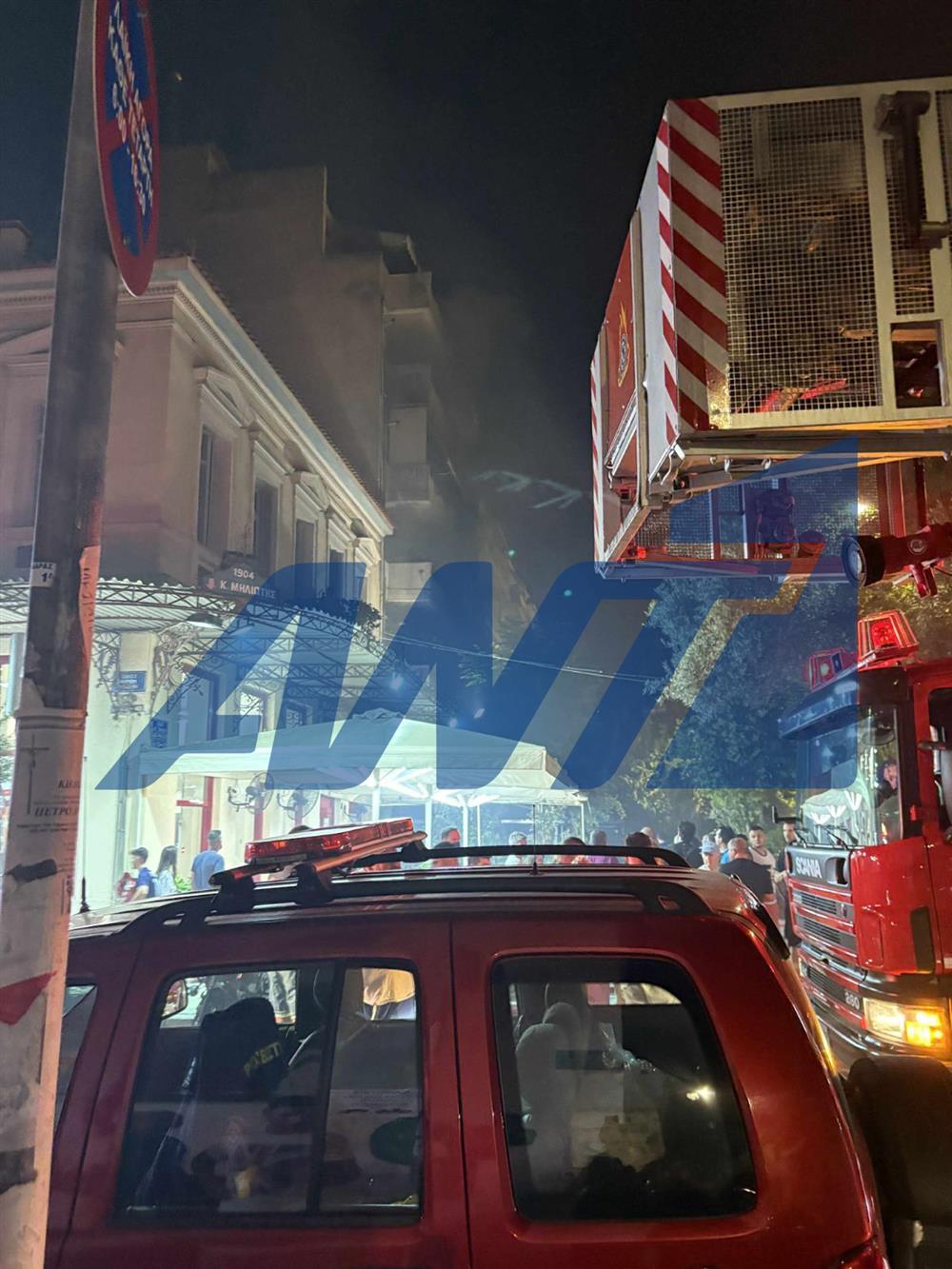 Πρώτες εικόνες από τη φωτιά στο Μεταξουργείο Πρώτες εικόνες από τη φωτιά στο Μεταξουργείο