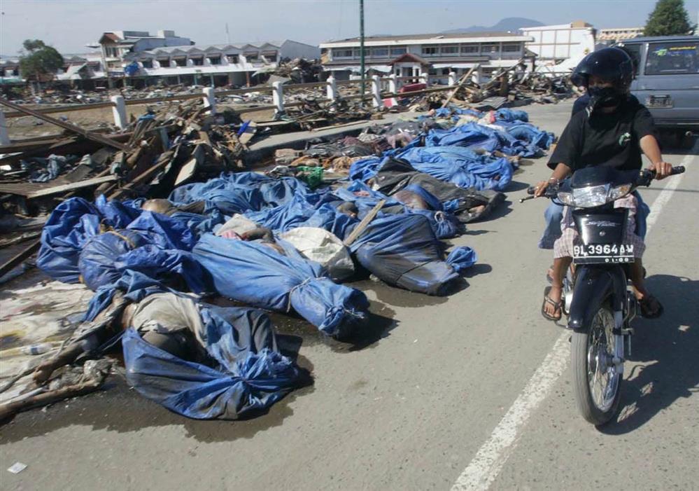 Ασία - Τσουνάμι 2004 Ασία - Τσουνάμι 2004