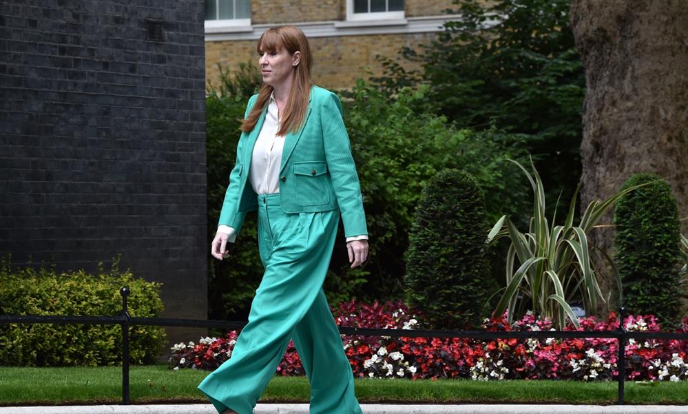 Κιρ Στάμερ - Ρέιτσελ Ριβς - Άντζελα Ρέινερ - Ντέιβιντ Λάμι Κιρ Στάμερ - Ρέιτσελ Ριβς - Άντζελα Ρέινερ - Ντέιβιντ Λάμι