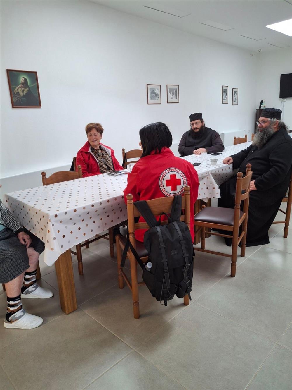 ΕΡΥΘΡΟΣ ΣΤΑΥΡΟΣ - ΑΣΚΗΣΗ ΕΚΚΕΝΩΣΗΣ ΣΤΟ ΓΗΡΟΚΟΜΕΙΟ ΘΗΡΑΣ ΕΡΥΘΡΟΣ ΣΤΑΥΡΟΣ - ΑΣΚΗΣΗ ΕΚΚΕΝΩΣΗΣ ΣΤΟ ΓΗΡΟΚΟΜΕΙΟ ΘΗΡΑΣ