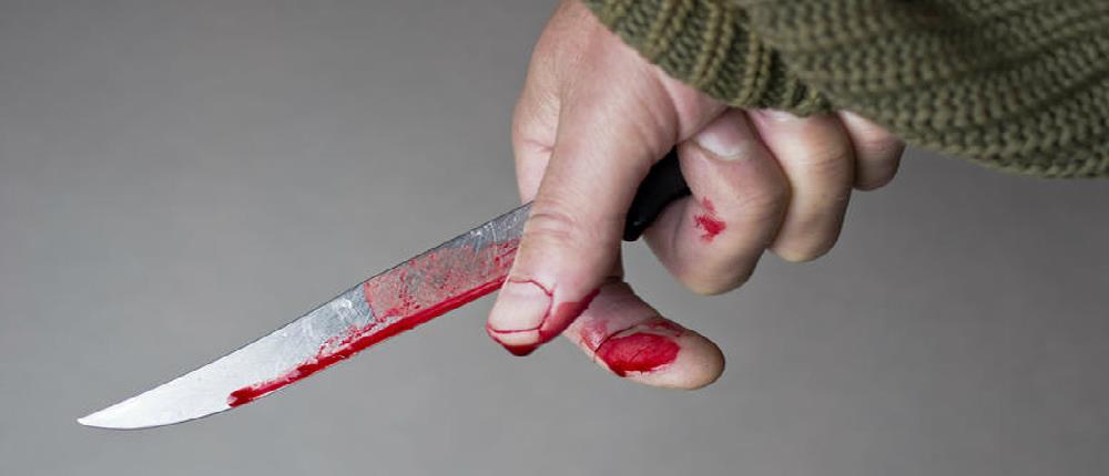 Μαχαίρι - αίμα Μαχαίρι - αίμα
