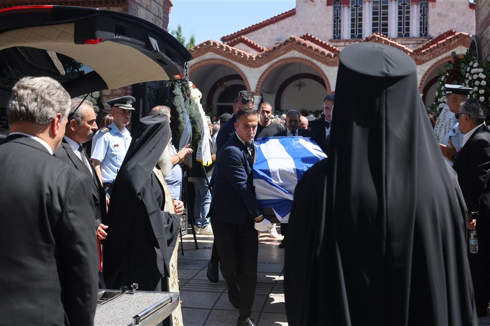 Κηδεία Απόστολου Βεσυρόπουλου Κηδεία Απόστολου Βεσυρόπουλου