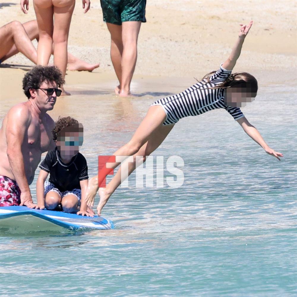 Βίκυ Καγιά - Ηλίας Κρασσάς Βίκυ Καγιά - Ηλίας Κρασσάς