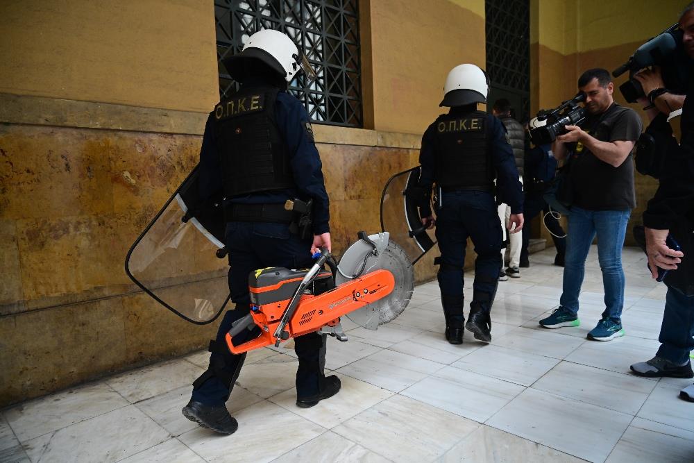 Νομική ΕΚΠΑ - κατάληψη Νομική ΕΚΠΑ - κατάληψη