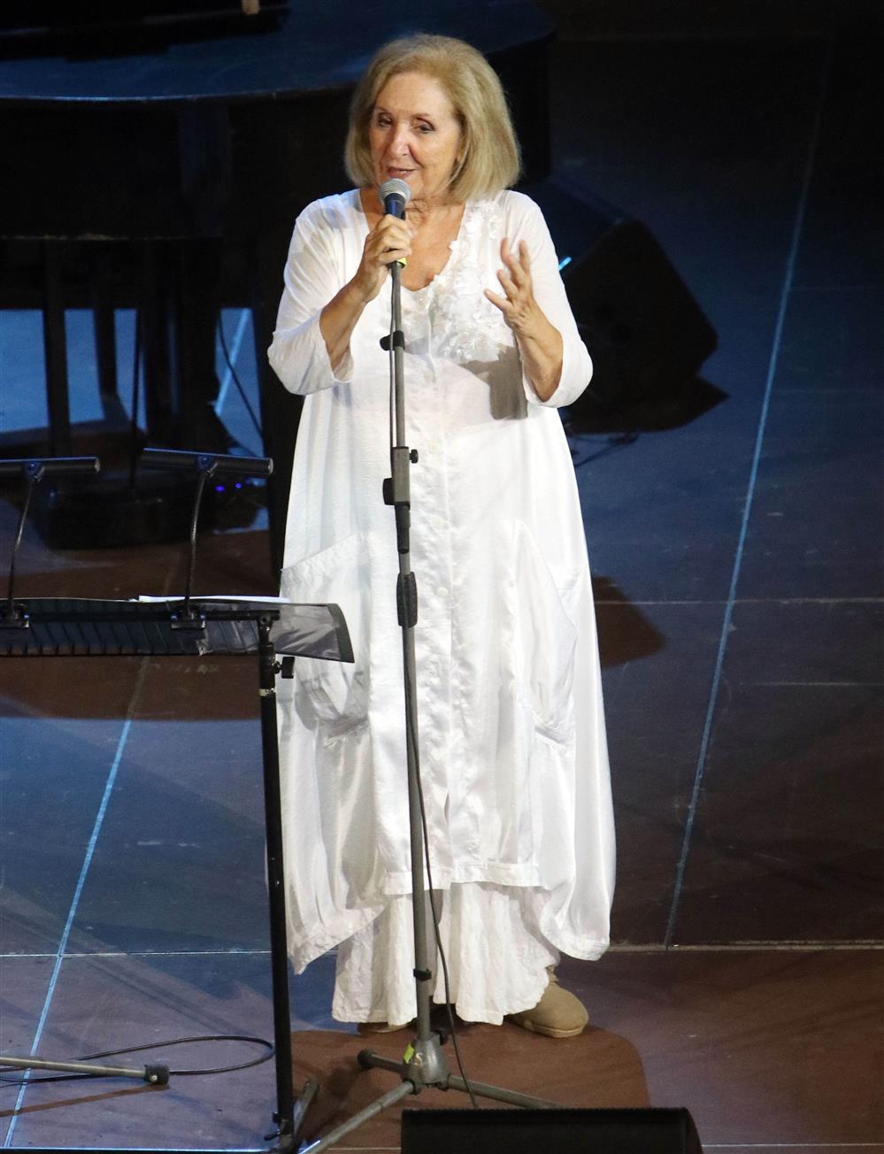 Κάρμεν Ρουγγέρη Κάρμεν Ρουγγέρη