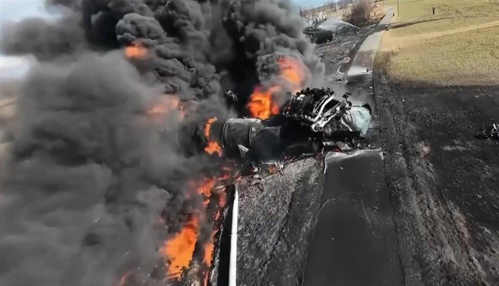 Τσεχία - φωτιά - τρένο - βενζόλιο Τσεχία - φωτιά - τρένο - βενζόλιο