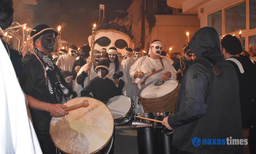 Λαμπαδηφορίες - Νάξος Λαμπαδηφορίες - Νάξος