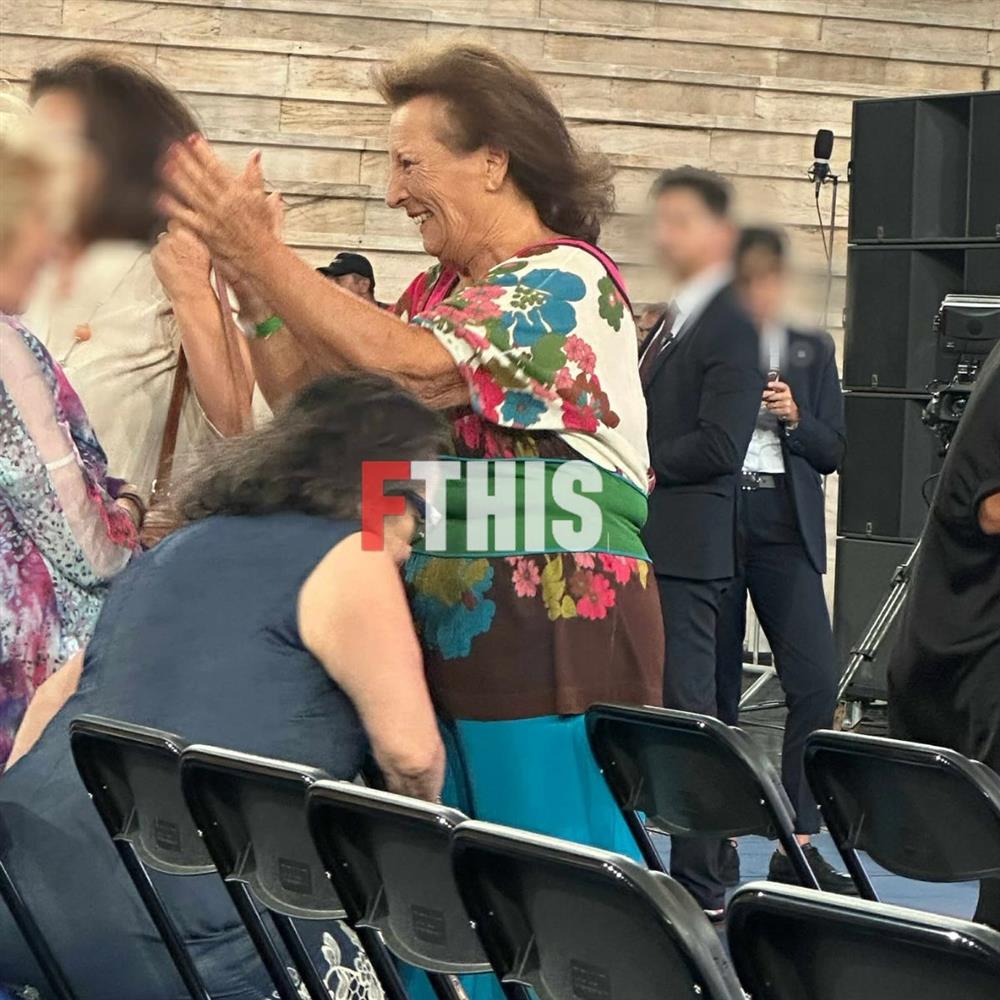 Βάσω Καζαντζίδη Βάσω Καζαντζίδη