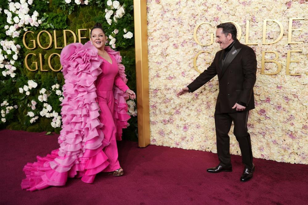 Χρυσές Σφαίρες - κόκκινο χαλί Χρυσές Σφαίρες - κόκκινο χαλί