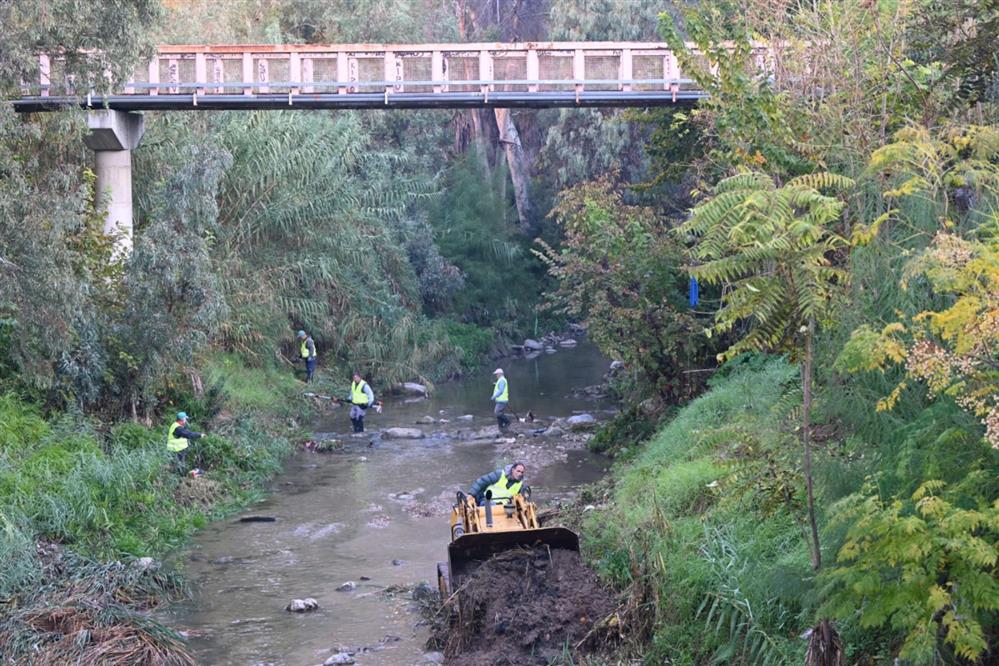 Ποδονίφτης - Ρέμα - καθαρισμός Ποδονίφτης - Ρέμα - καθαρισμός