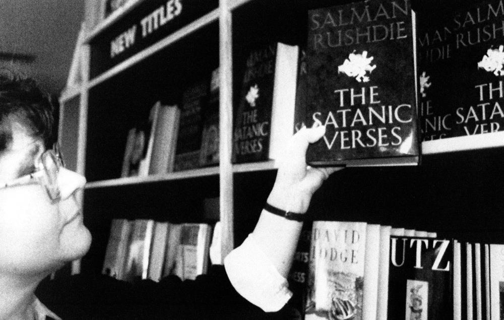 Σαλμάν Ρουσντί - Σατανικοί Στίχοι
